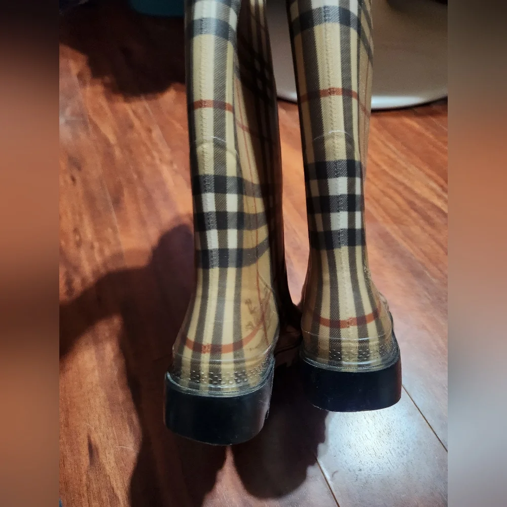 Burberry Nova Check Class Plaid Rain Boots - Picture 3 of 6